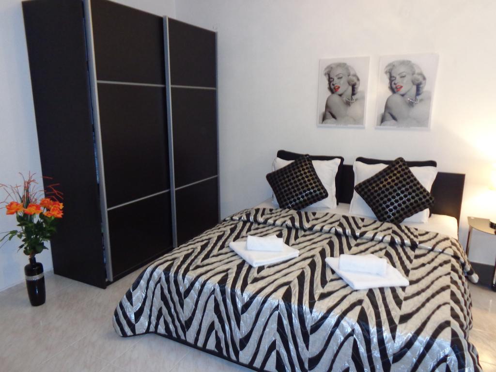 Zoya Apartment Burgas Stad Buitenkant foto