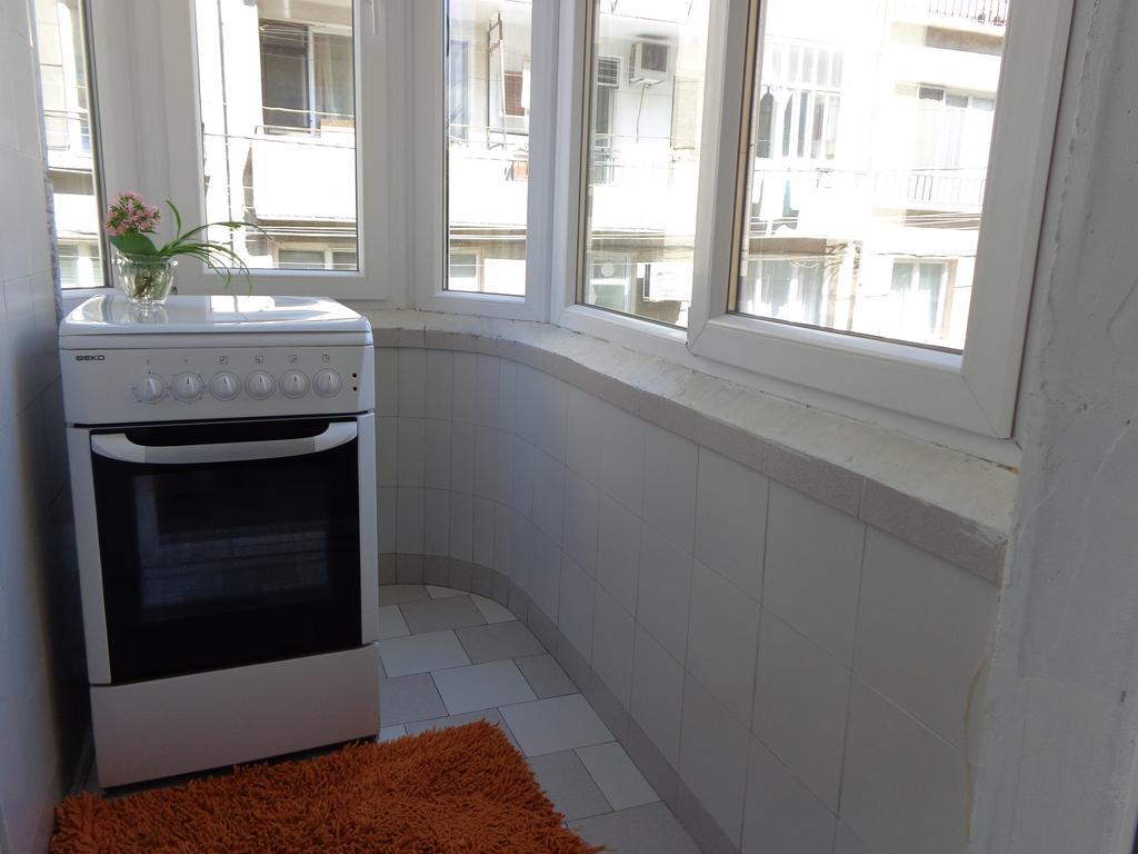 Zoya Apartment Burgas Stad Buitenkant foto