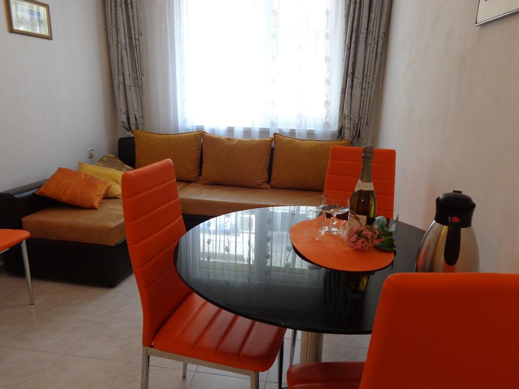 Zoya Apartment Burgas Stad Buitenkant foto
