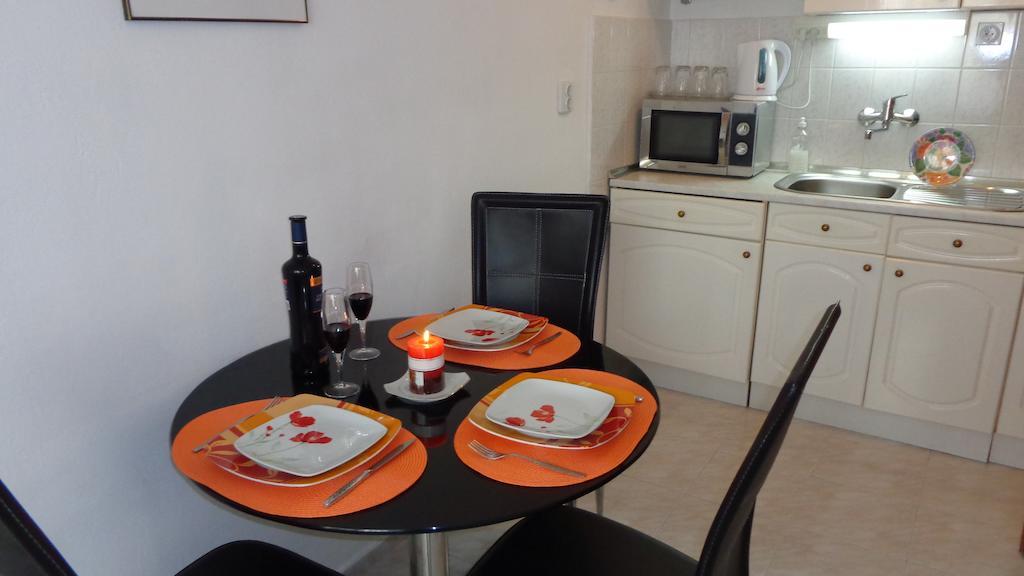 Zoya Apartment Burgas Stad Kamer foto